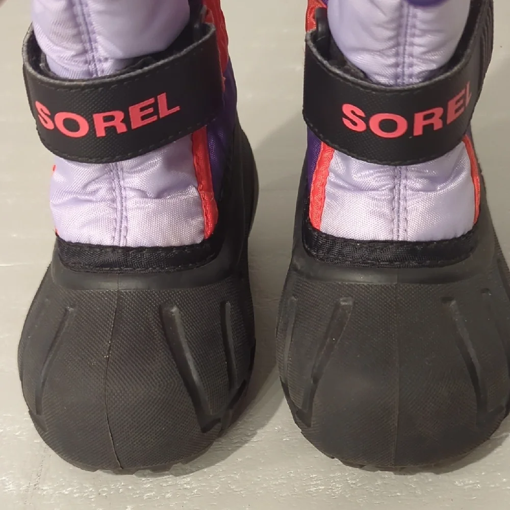 Sorel Flurry‎ Waterproof Snow Boots Purple size 6